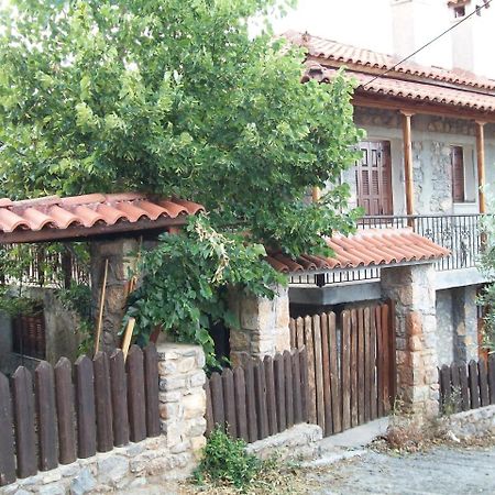 Tithoreans' Traditional Residences Екстериор снимка